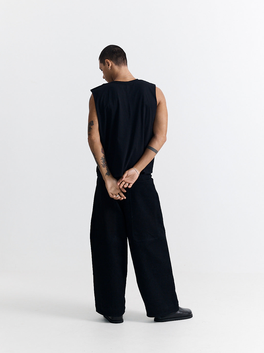 BOX TANK BLACK