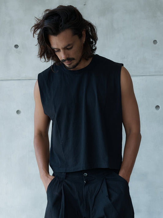 BOX TANK BLACK
