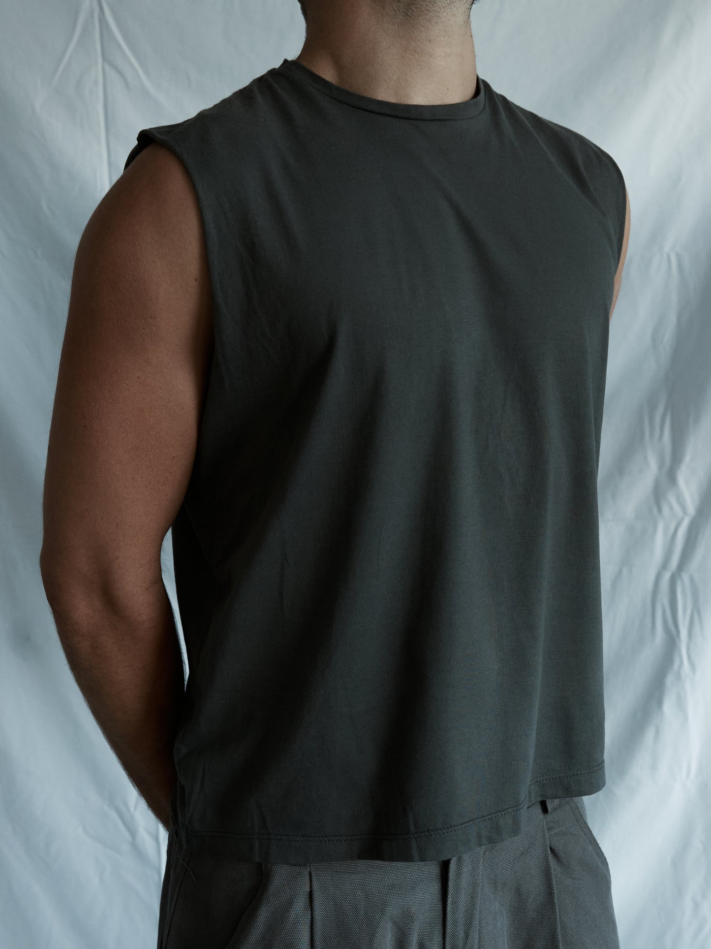 BOX TANK GREY