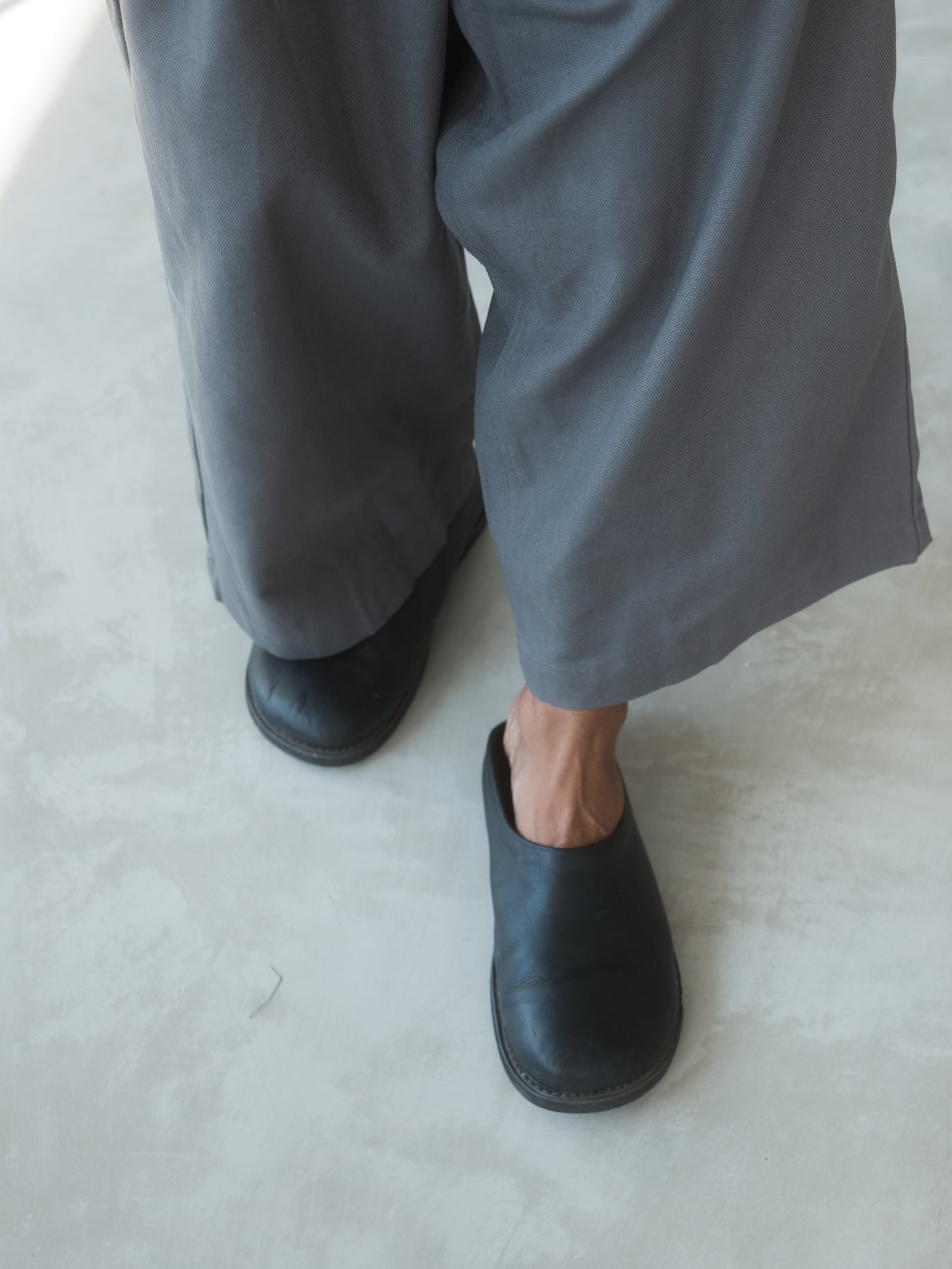 LEATHER MULE SHOE BLACK